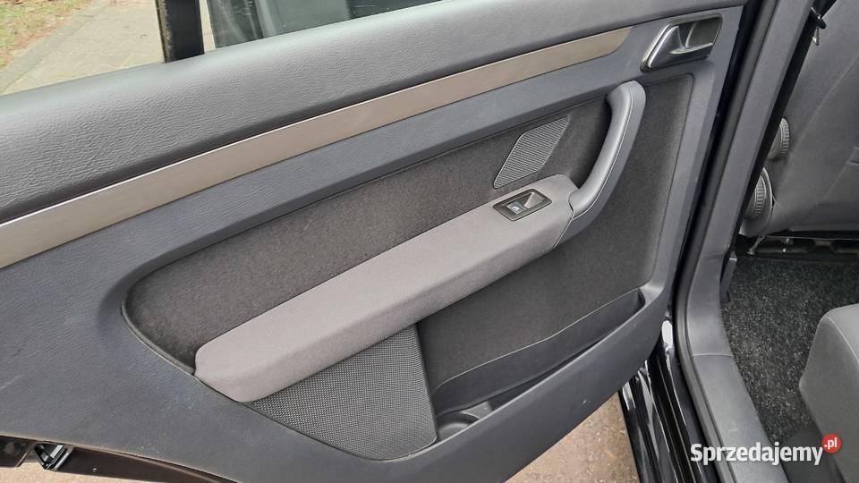 OkazjaŚliczny Touran wielkopolskie