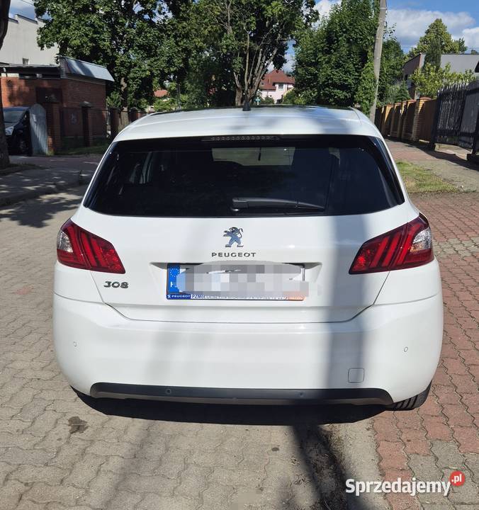 Peugeot 308 salon ASO 74 przebieg benzyna 12