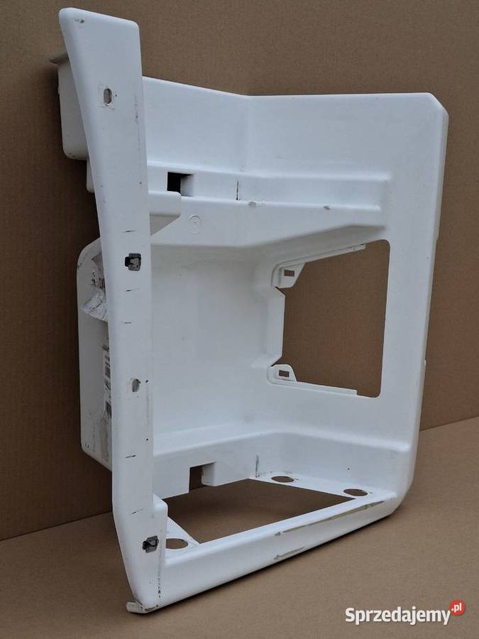 RENAULT RANGE T GAMA STOPIEŃ DOLNY PRAWY