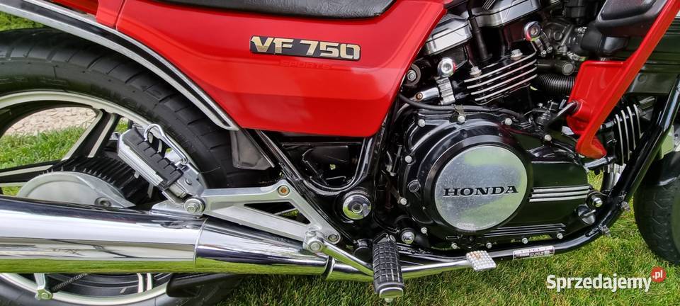HONDA VF 750 Szwajcaria NOWA 20 przebiegu wał Kardana Białobrzegi sprzedam