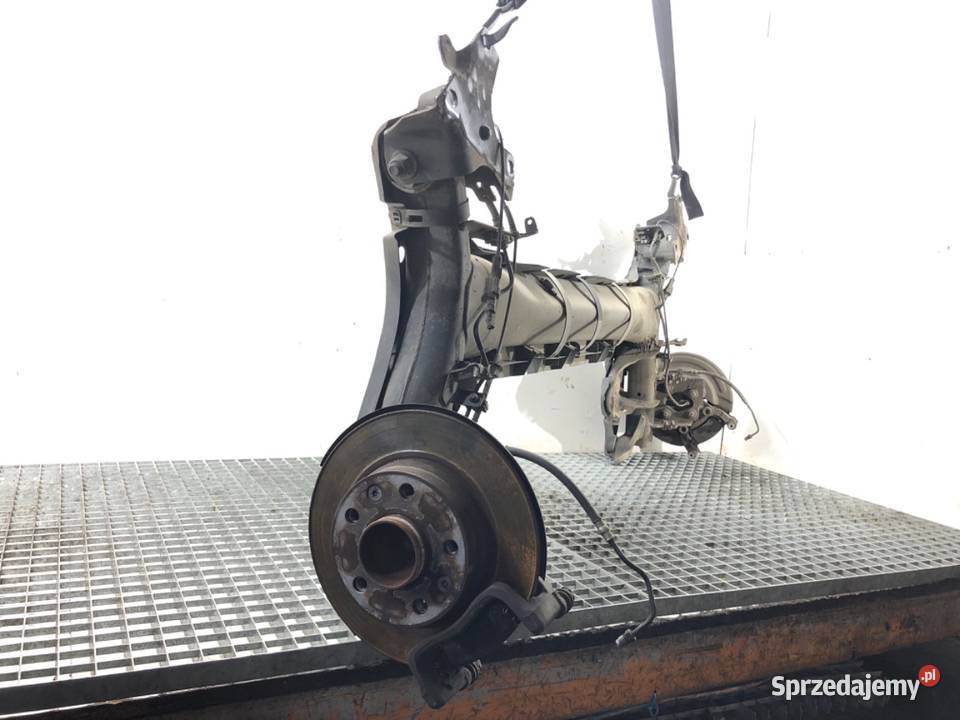 BELKA TYŁ RENAULT MEGANE IV Hatchback TYLNA