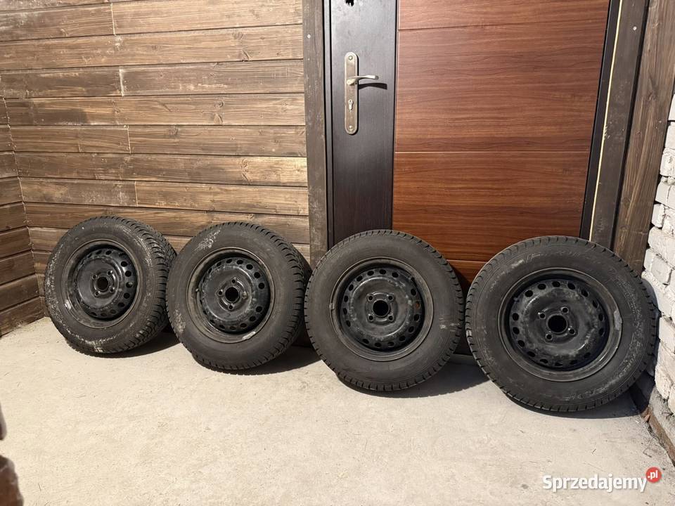 Opony Zimowe ze stalówkami 4x100 17570R13 FRIGO Opony Dębica