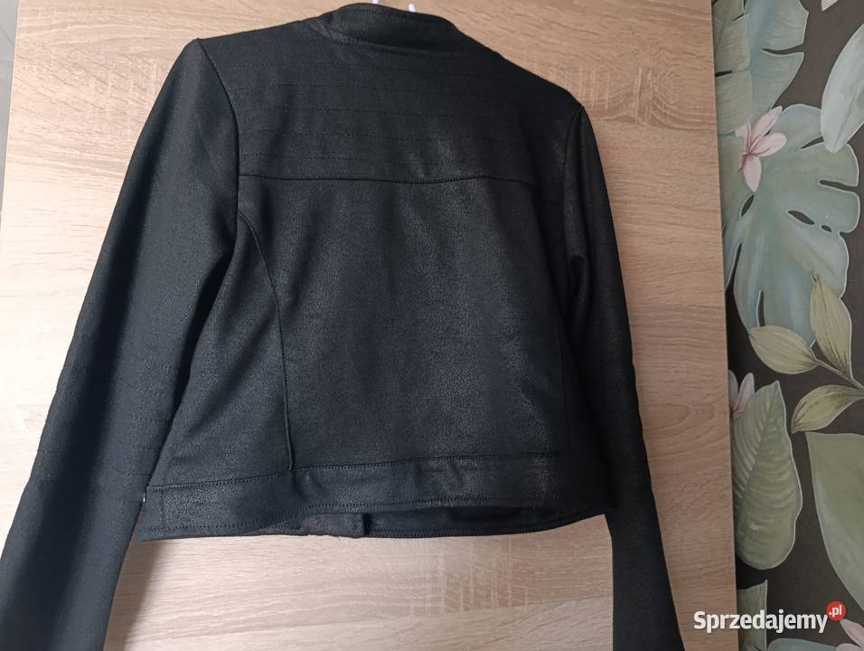 Krótka kurtka czarna Coccodrillo 122 Coccodrillo Dla Dziecka Kwidzyn