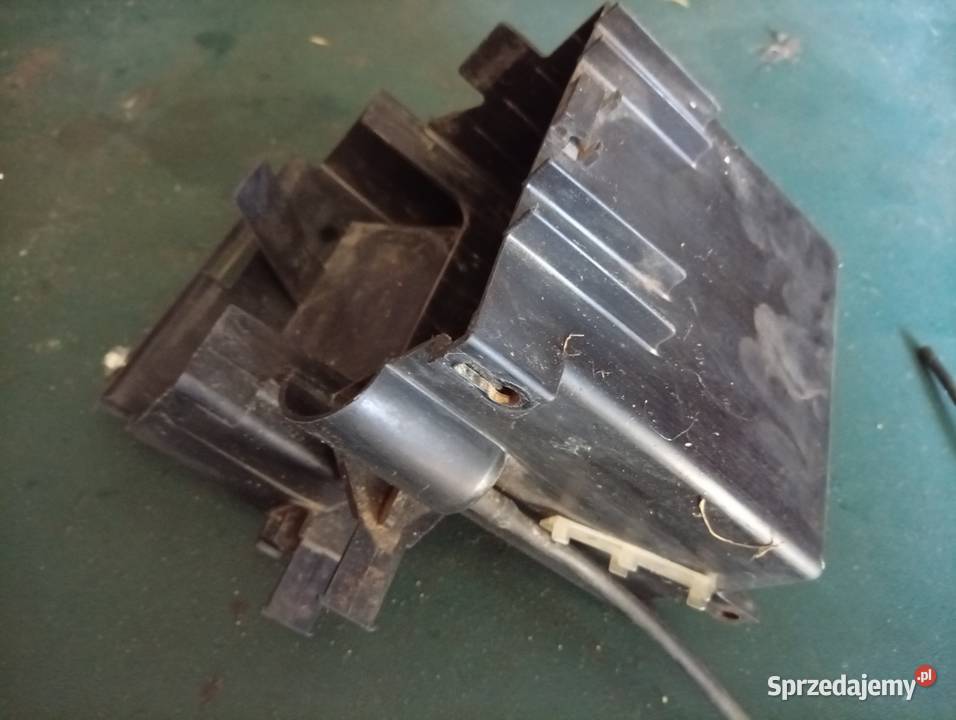 Honda CBR 1000 sc24 półka akumulatora Tomaszów Mazowiecki