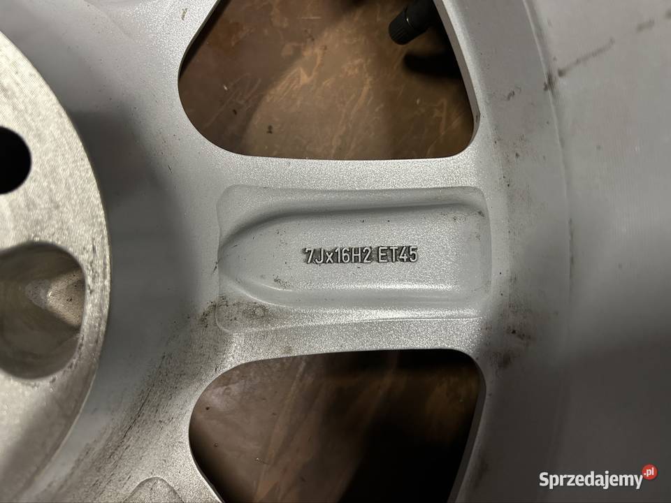 Audi Ronal felga opona 800601025J 16 Białystok