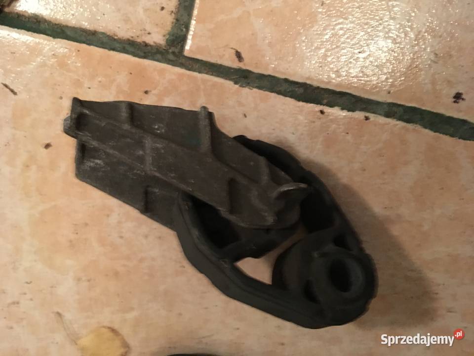 uchwyt tłumika AUDI A5 30tdi SPORTBACK osobowe Układ wydechowy