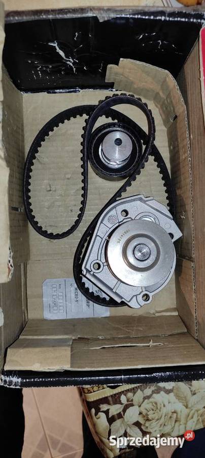 Zestaw paska rozrządu pompa wody GATES Opel Jeep