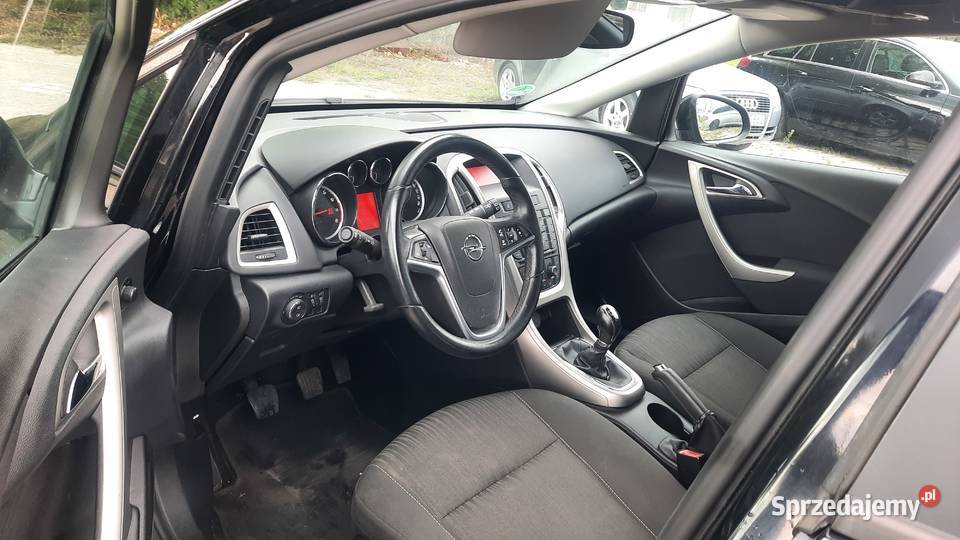 Opel Astra 14 Turbo Edition 140 Klima Zadbana