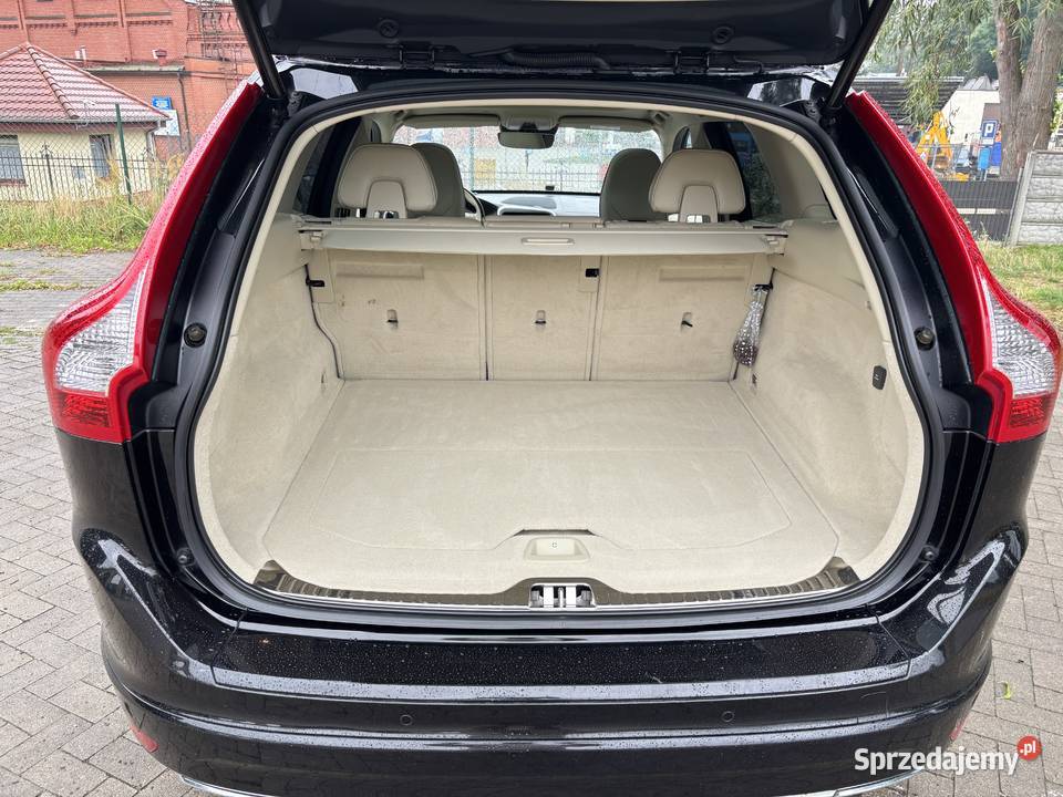 Volvo XC60 D4 Inscription 2015 Bogate elektryczne lusterka XC 60 Trzebień