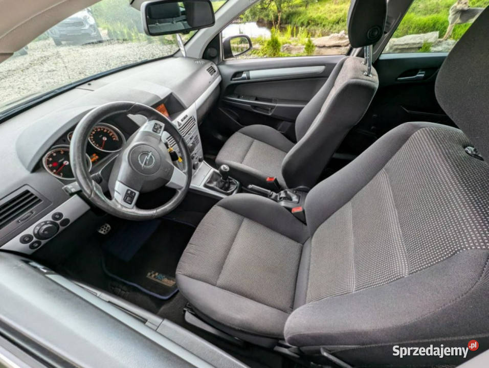 Opel Astra 16 benzyna XENON H 20042014 wspomaganie kierownicy dolnośląskie