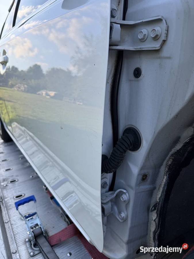 Toyota Auris Hybryda Uszkodzony Okazja 140000km sprzedam