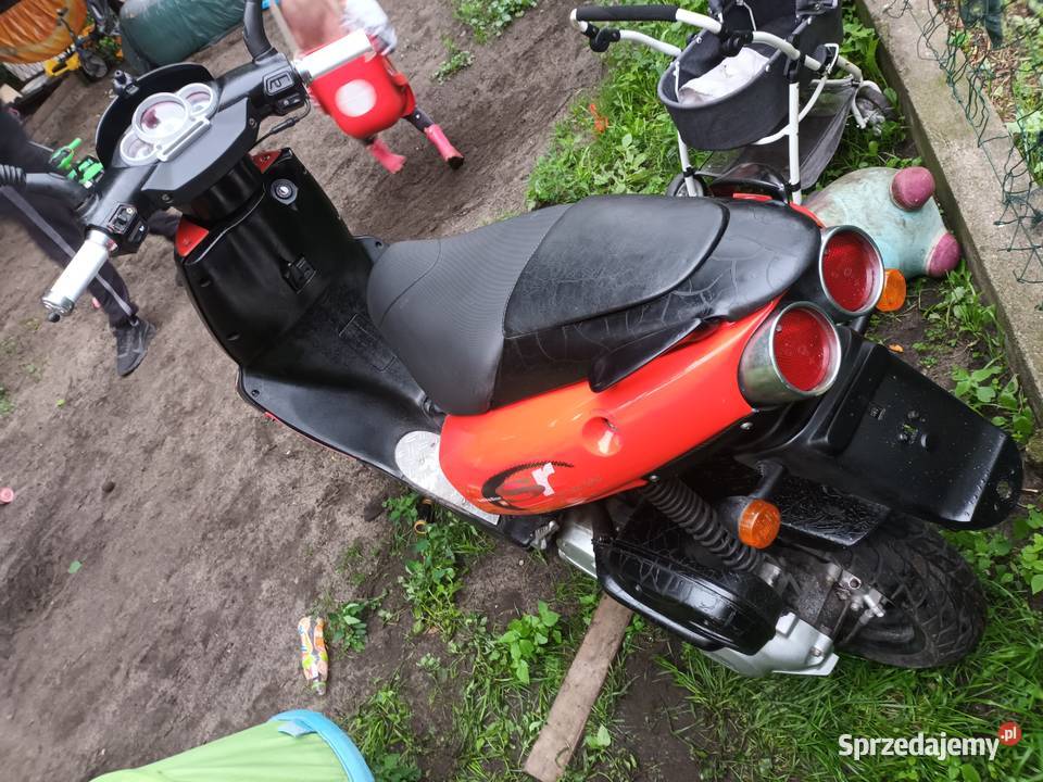 Aprilla 2003r na wtrysku świeżo sprowadzana z dwusuwowy Aprilia Bydgoszcz