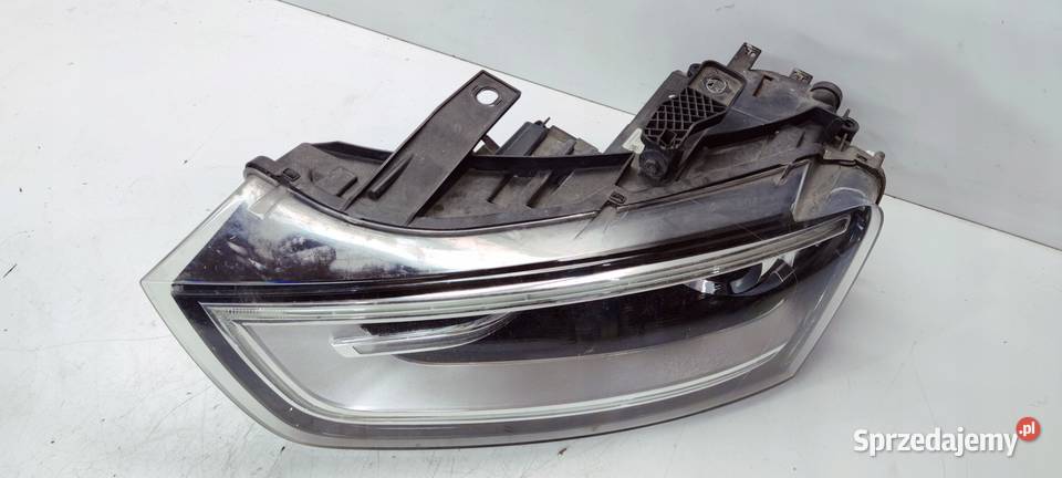 REFLEKTOR LAMPA LEWY PRZÓD XENON LED AUDI Q3 8U Przystajń
