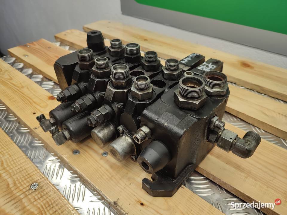 Rozdzielacz hydrauliczny Manitou MLT 845 Rexroth Wilkowo