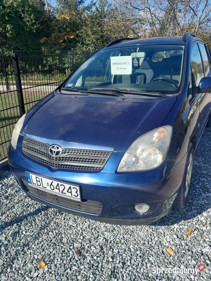 Toyota Corolla Verso 2.0 d4d e12 2003r