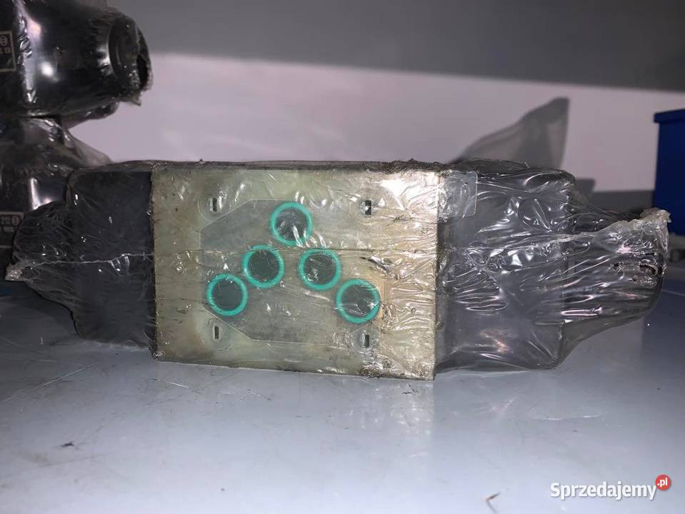 REXROTH 0810001720 5 CHAMBER DIRECTIONAL CONTROL mazowieckie Warszawa