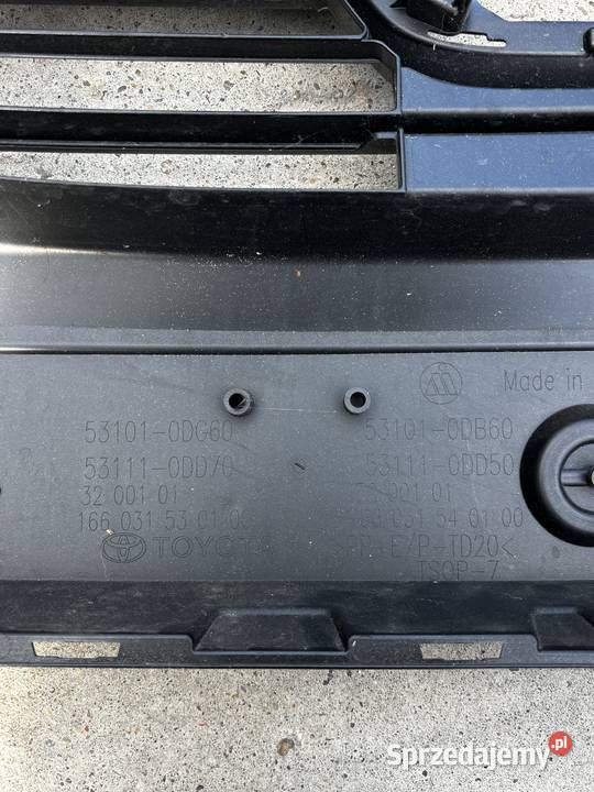 Atrapa grill Toyota Yaris IV 531010DB60 Atrapy Kolonia Głowa
