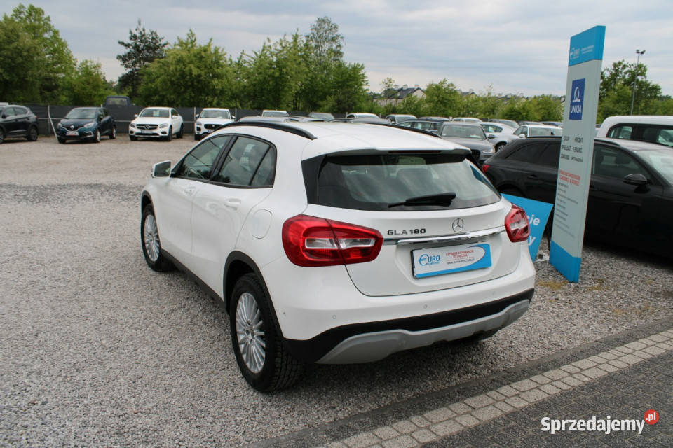 Mercedes GLA 180 Fvat Gwarancja netto 64959 PLN Warszawa