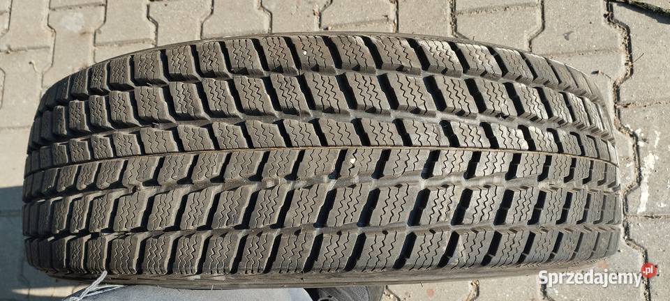 Komplet opon zimowych Nexen Winguard SUV 22565 65 Łódź