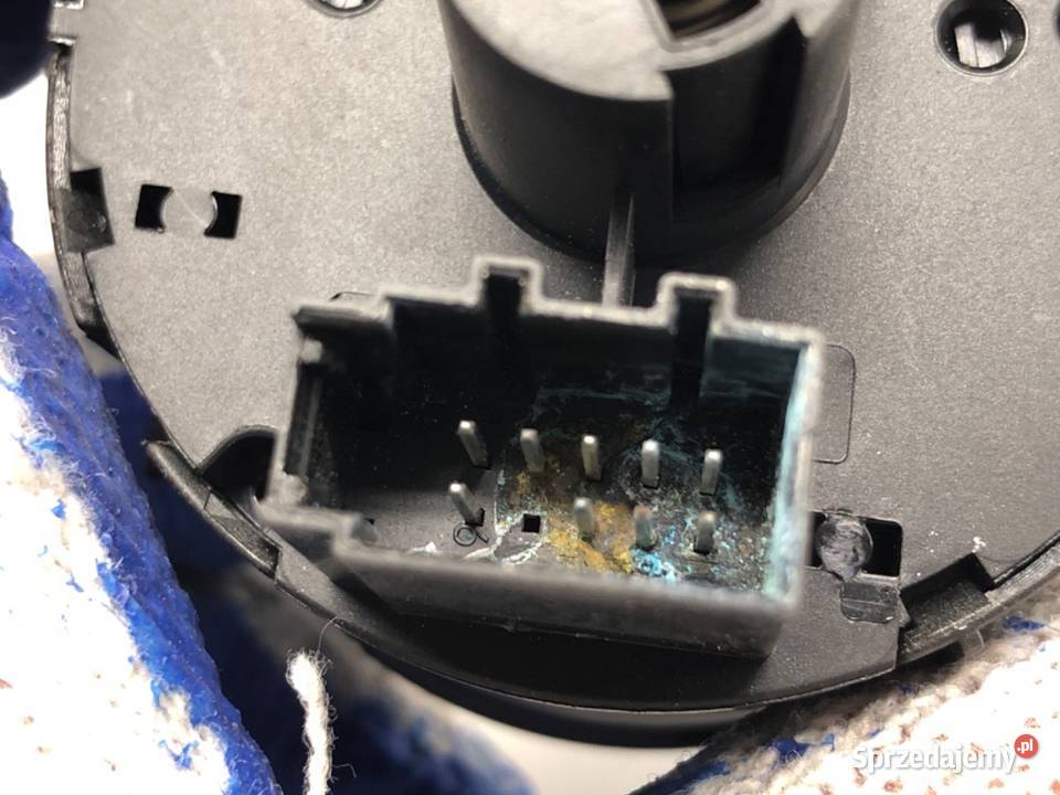 WŁĄCZNIK ŚWIATEŁ SKODA KAMIQ 3V0941431 PRZYCISK