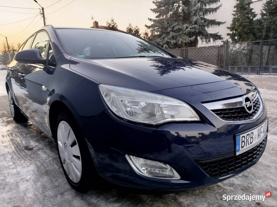 Opel Astra 2011r BENZYNA bez turbo 2 wlascicieli kujawsko-pomorskie Toruń