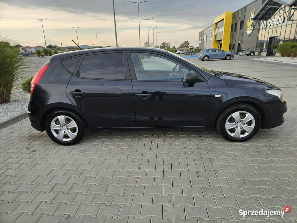 Hyundai i30 14 109 klima elektryka zadbany stan manualna Strzegom