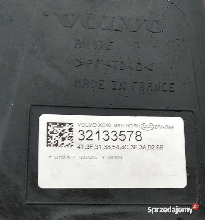 VOLVO XC40 FULL LED MID LAMPA PRAWA sprzedam