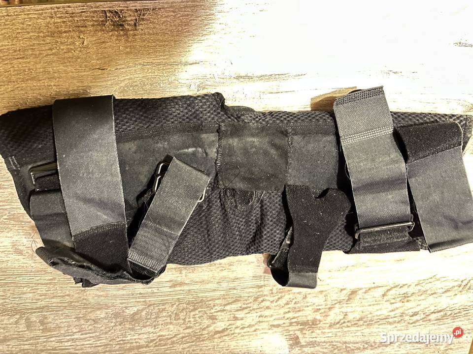 Orteza kolanowa i Podometr do ćwiczeń nóg i rąk