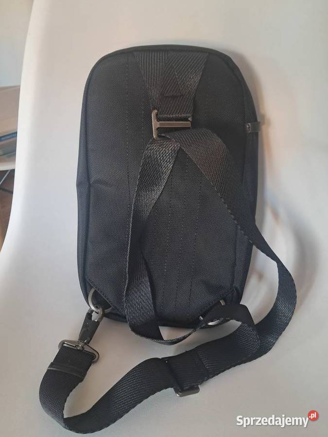 nowa męska torba na klatkę piersiową szer 20 wys sprzedam