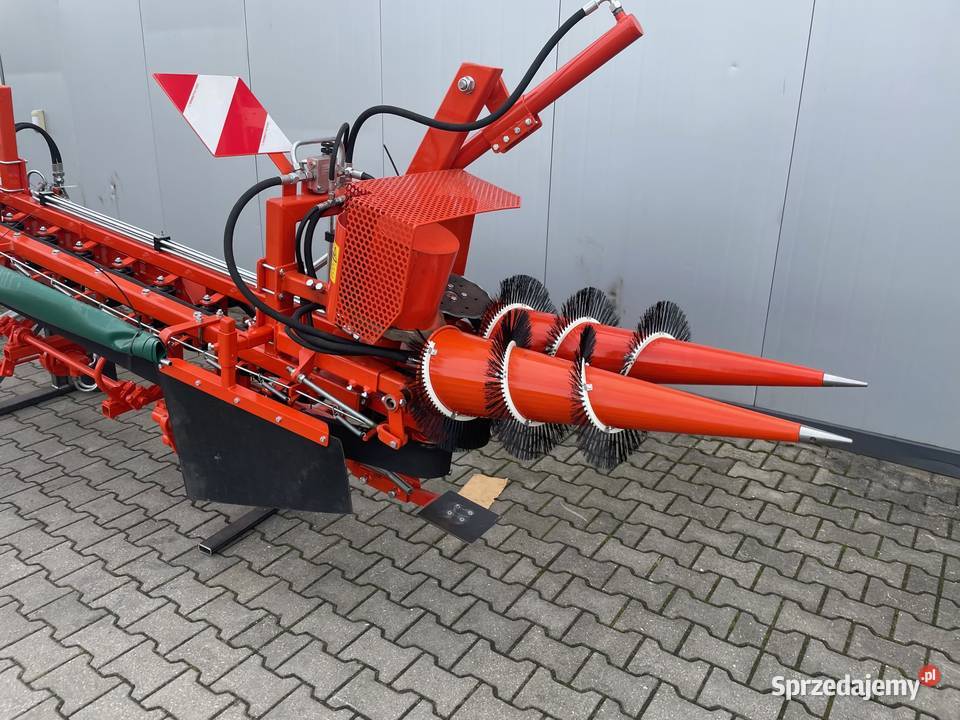 Belgijski Kombajn do zbioru porów Lauwers model Rawa Mazowiecka