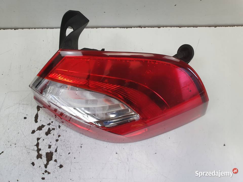 Kia Rio III 1117r TYLNA TYLNIA LAMPA LED PRAWA Rudka
