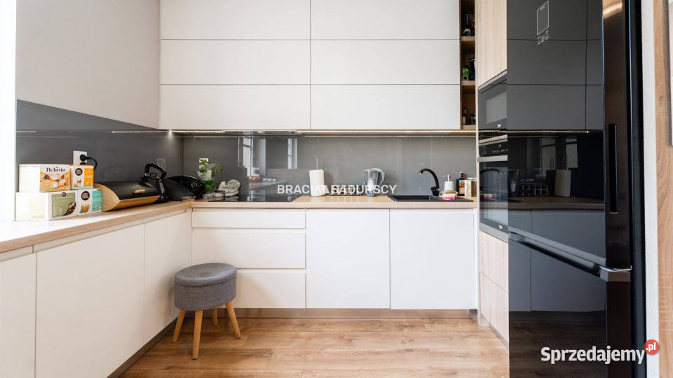 Mieszkanie sprzedam 4977m2 2 pok Kraków os sprzedam