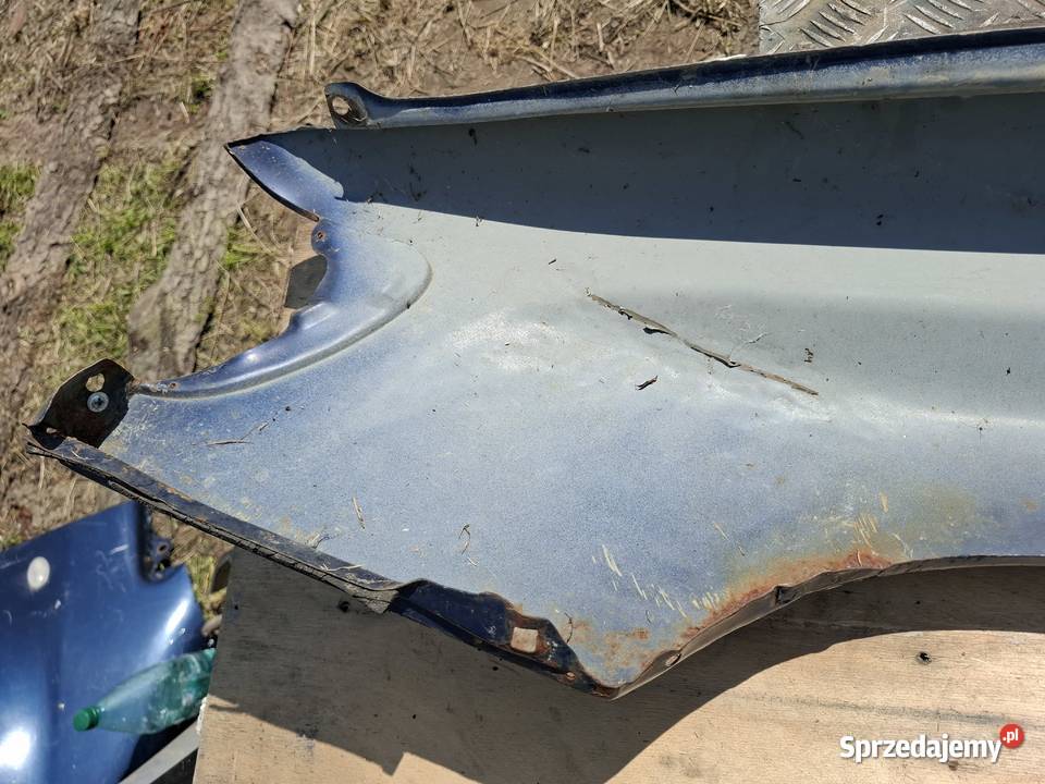 Błotnik Prawy Przód Subaru Forester 2 osobowe sprzedam