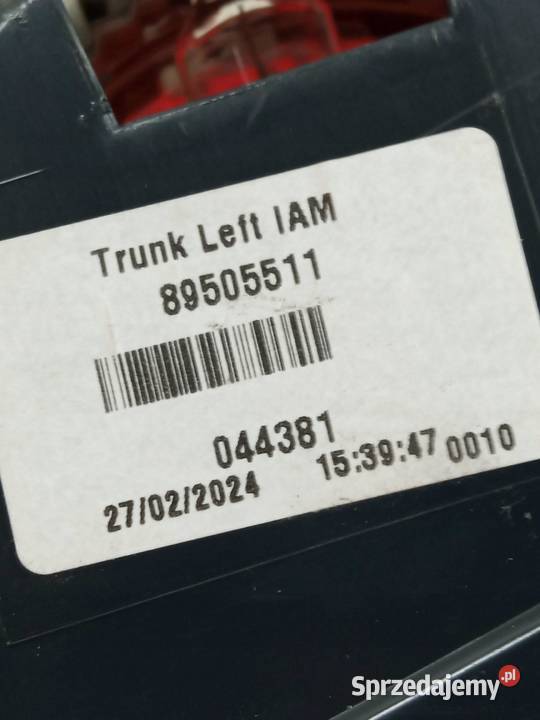 LAMPA TYŁ W KLAPĘ LEWA KOMBI Bmw Seria 5 VI 2010 świętokrzyskie