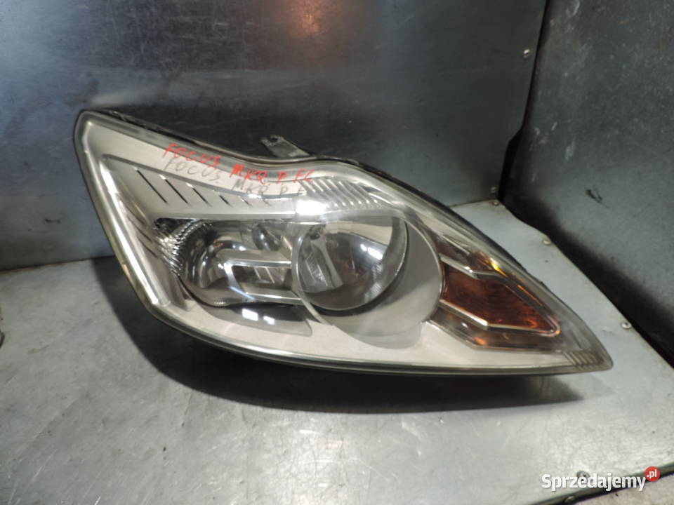 FORD FOCUS MK2 LIFT REFLEKTOR LAMPA PRAWY PRZÓD
