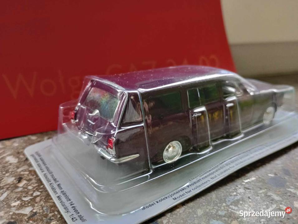 GAZ 2402 WOŁGA KOMBI kulowe auta PRL model 143