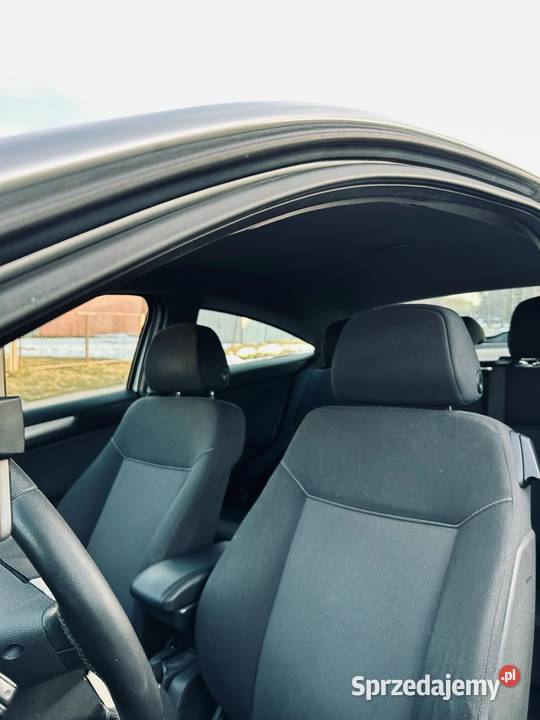 Opel Astra H GTC 16 bengaz światła przeciwmgielne Radomsko