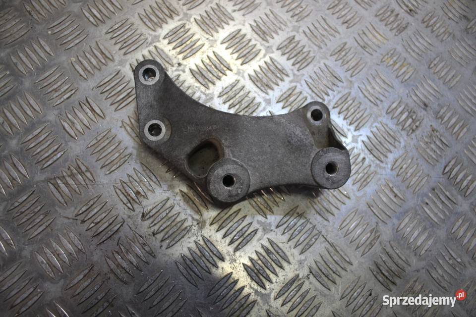 ŁAPA MOCOWANIE SKRZYNI OPEL CORSA D 13185906