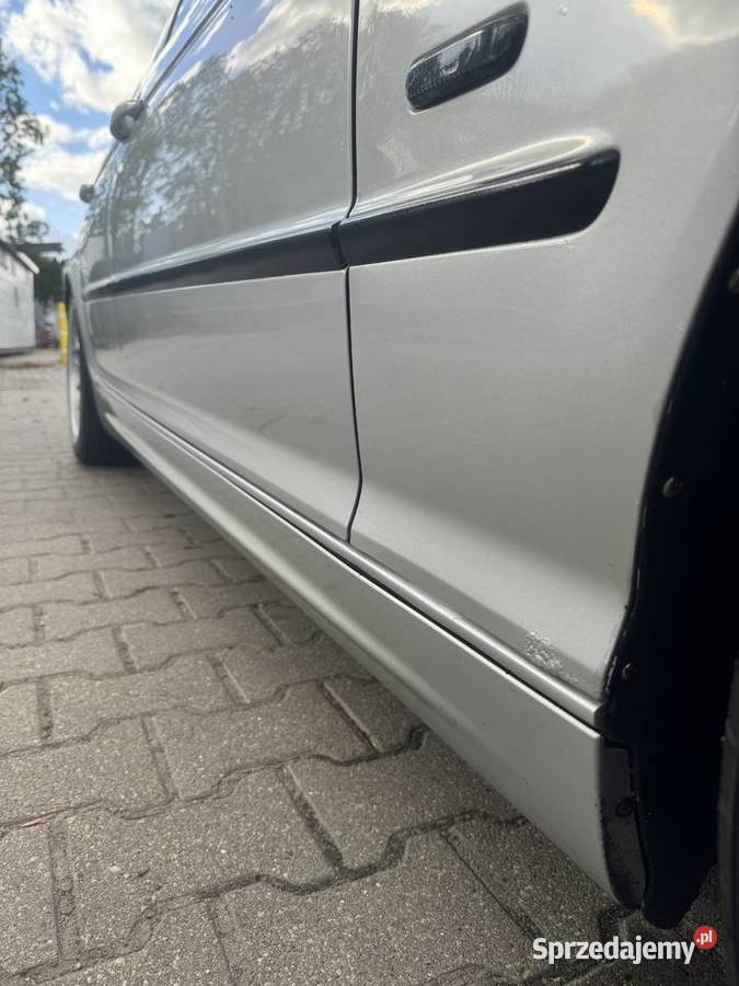 Sprzedam BMW 320i