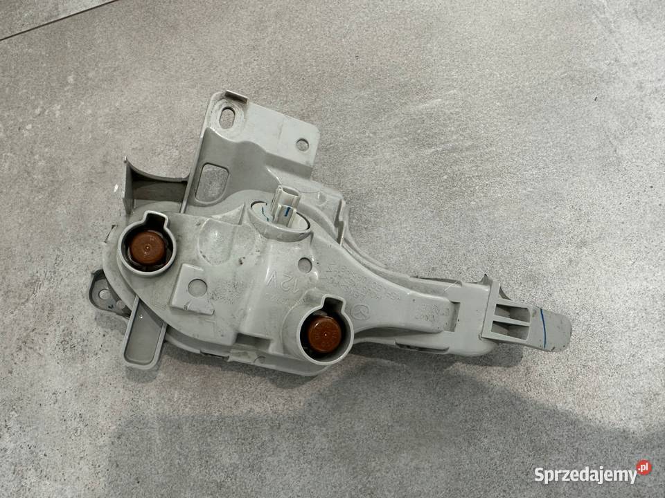 MAZDA 3 III BN 201719 KIERUNKOWSKAZ PRZEDNI LEWY dolnośląskie sprzedam