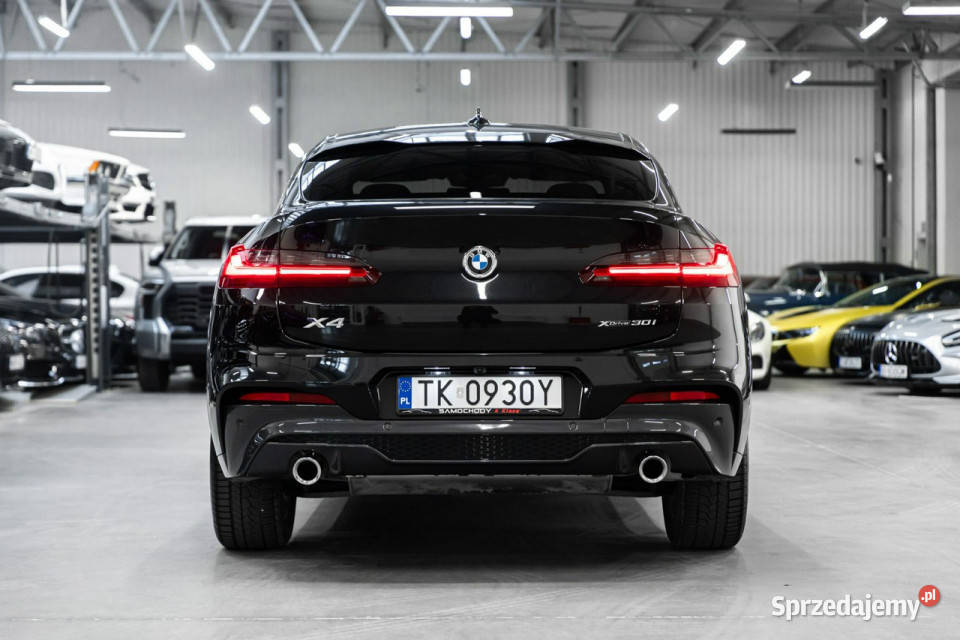 BMW X4 30i 252 Przebieg 36000 Bezwypadkowy M lakier metallic Węgrzce