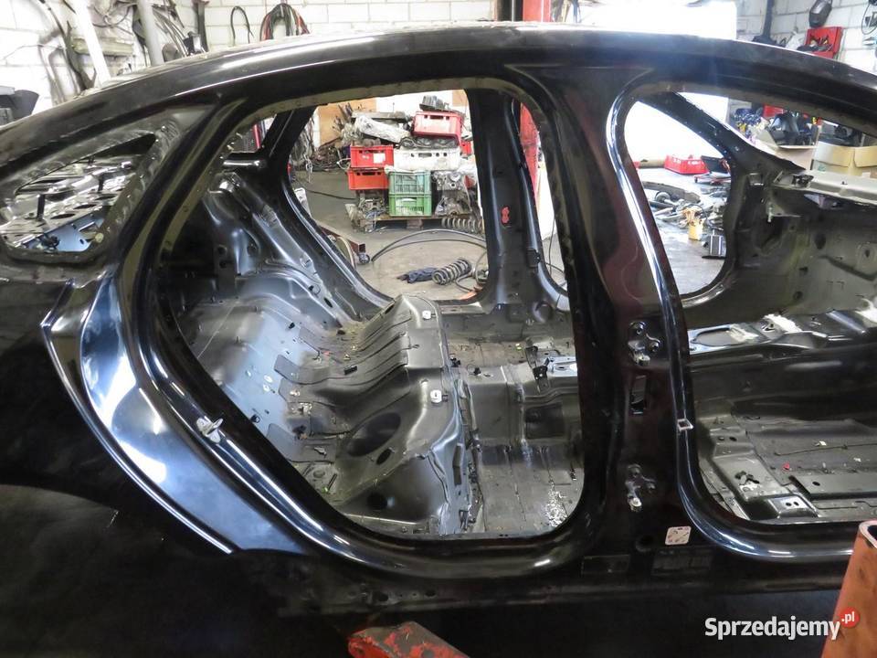 PRÓG SŁUPEK PRAWY LRC JAGUAR XF X260 osobowe