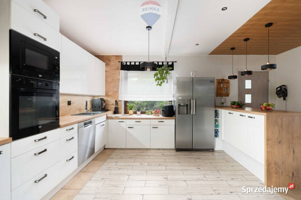 Rokietnica dom z potencjałem i dużym ogrodem Rok budowy 1998 sprzedam