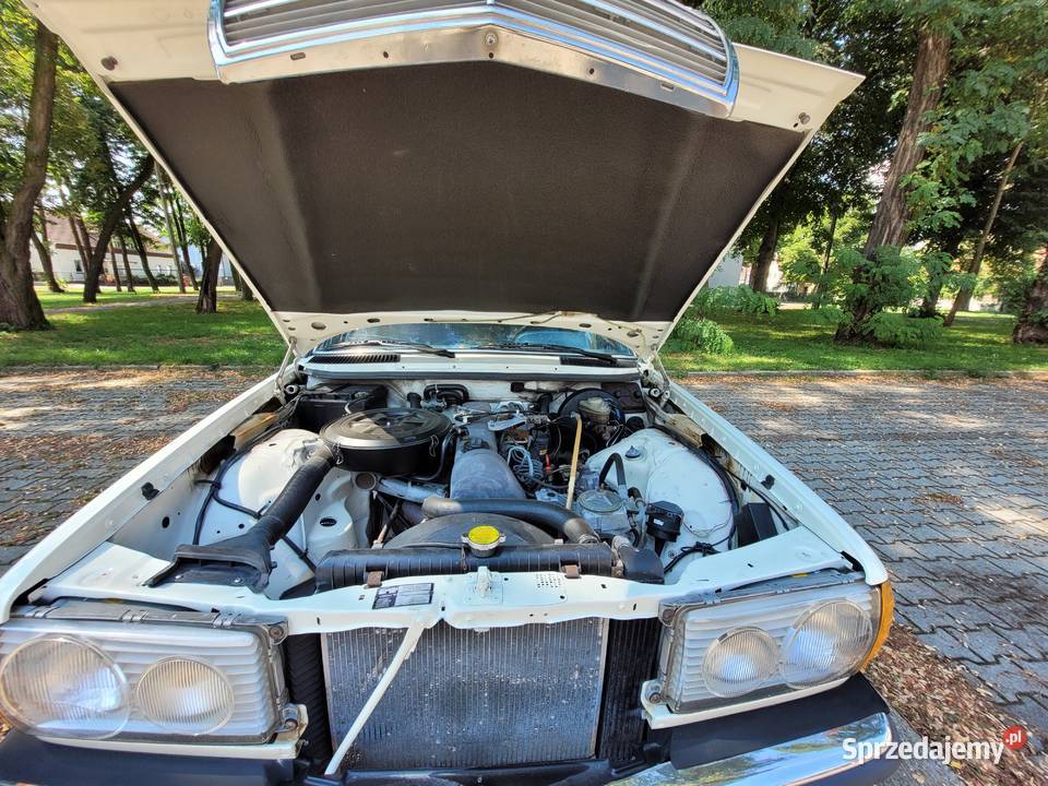 MercedesBenz w123 300 Diesel nieuszkodzony