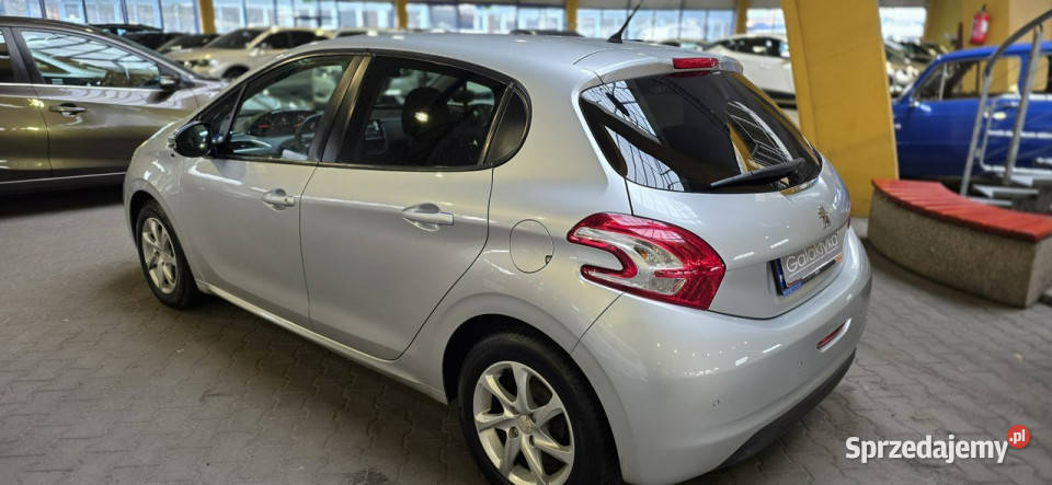 Peugeot 208 OPIS W podanej roczna gwarancja I Hatchback 208 Mysłowice