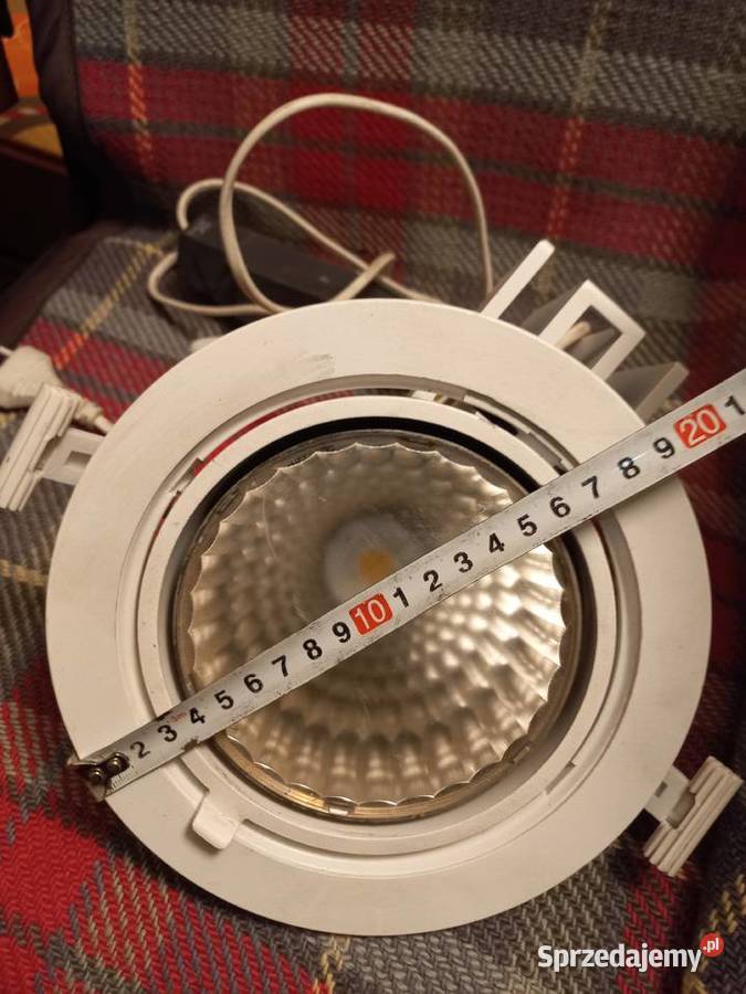 Sprzedam oszczedna lampa obrotowa sufitowa biała biały Grajewo