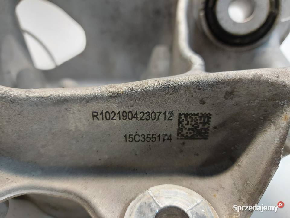 BMW 5 G60 530E Zwrotnica koła tył prawa 6898364 Zestawy zawieszenia