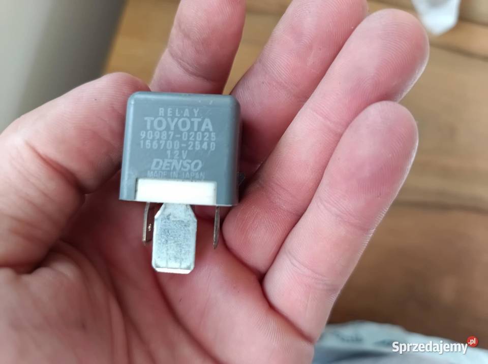 Toyota Lexus przekaźnik 9098702025 aktualne