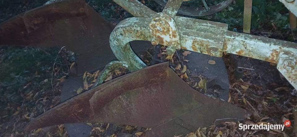 Sprzedam pług 2 skibowy nieuszkodzony Maszyny rolnicze Piaski