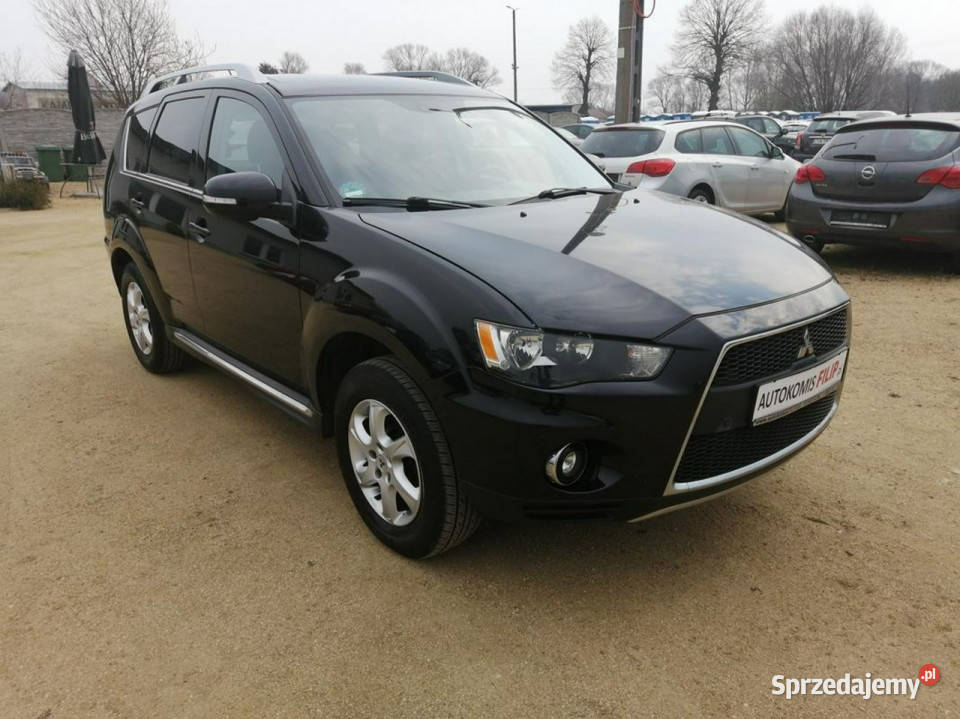 Mitsubishi Outlander 20 140 4x4 klima parktronik dolnośląskie Strzegom